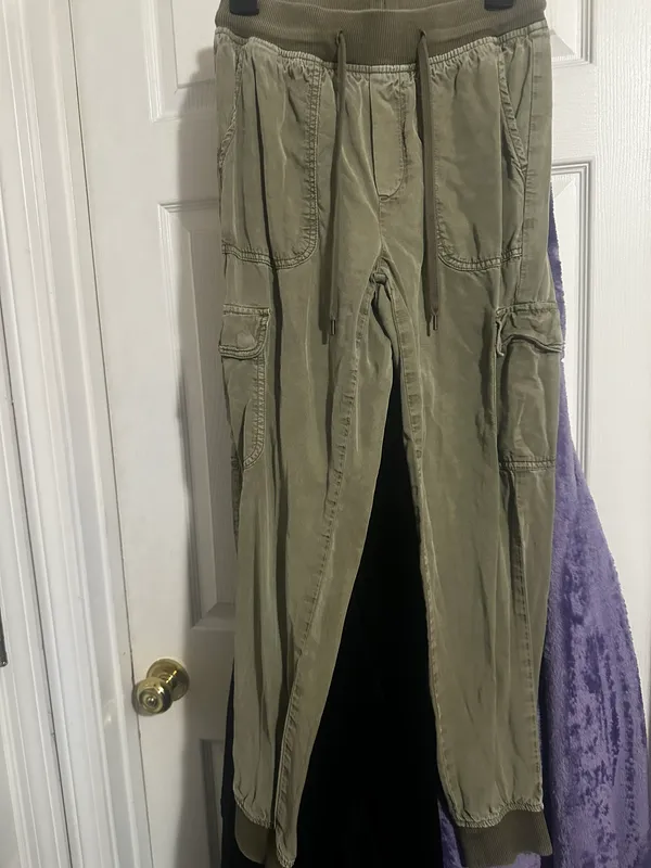 American Eagle Cargo Pants - Image 2