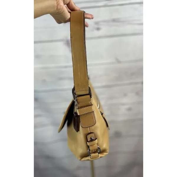 Coach Legacy Leather Flap Shoulder Bag Tan Style F15170 Turnlock - Image 12