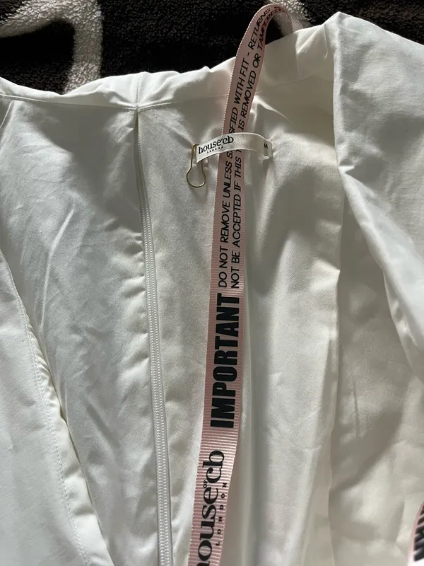 NWOT House of CB Augusta White Pin Tuck Top - Image 7