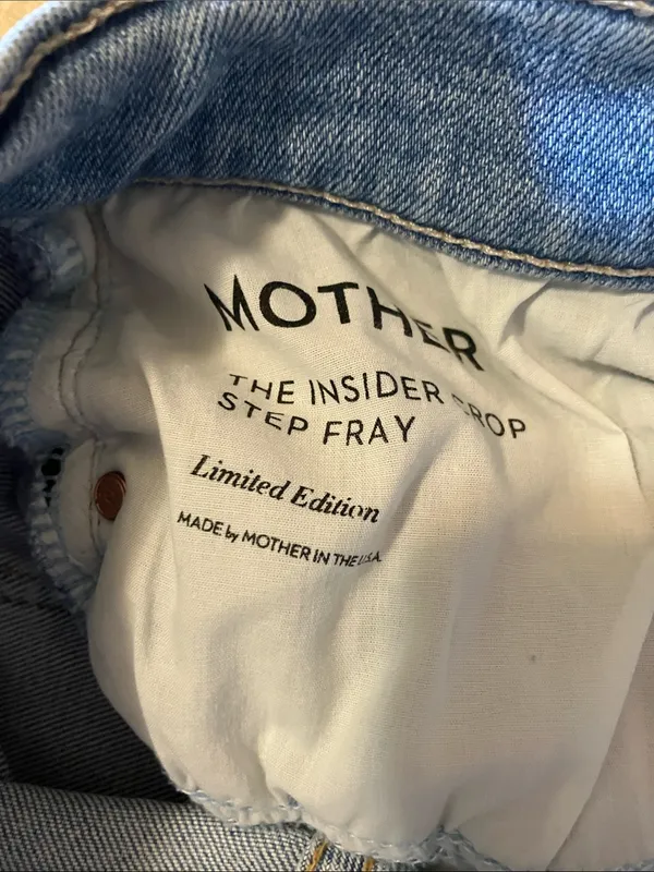 Mother the Insider Crop Step Fray Jeans in Limited Edition Size 31 - Image 9