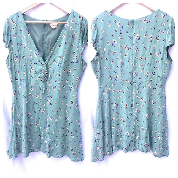 Showpo (Australia)‎ Floral Dress - Image 2