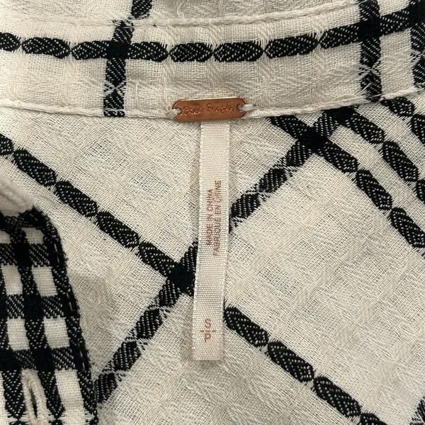 FREE PEOPLE Not Your Boyfriends Oversize Tunic size small - Image 3
