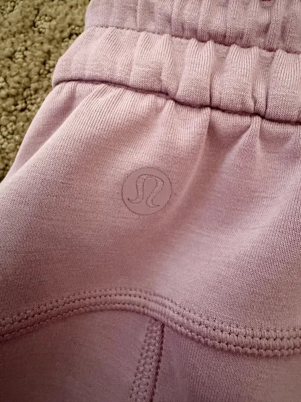 Lululemon Shorts Softstreme High-Rise 4 - Image 3