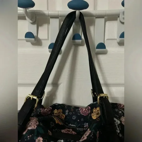 Flower women gym/luggage bag - Image 5