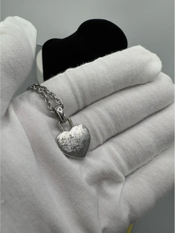 Silver Tone Round Link Chain Necklace Gold Tone Heart Charm Pendant Love - Image 5