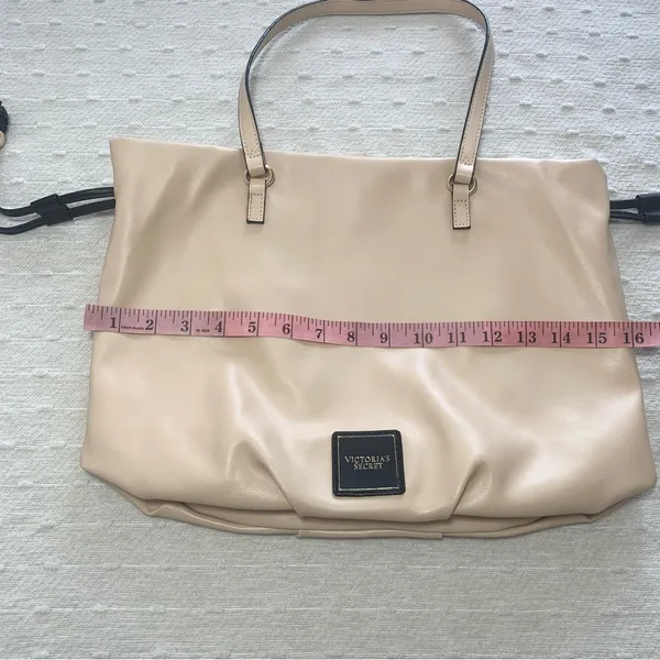 Victoria’s Secret 100% Polyurethane‎ Solid Tan Shoulder Bag One Size - Image 8