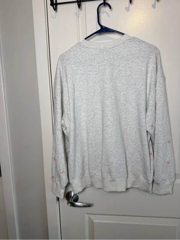 Gilli Light Gray Crewneck Sweatshirt with Pink Embroidery - Image 5