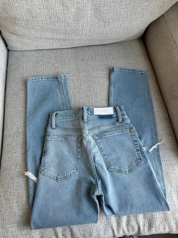 Straight leg jeans - Image 3