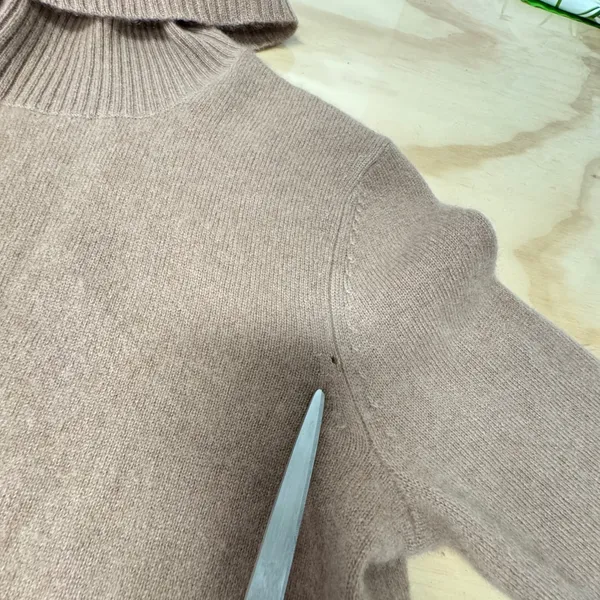 Aqua Cashmere Camel Tan 100% Cashmere Turtleneck Sweater XS Knit Monochrome - Image 7