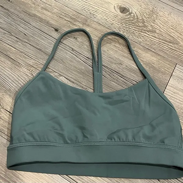 Women’s Lululemon Flow Y Bra Size 6 - Image 5