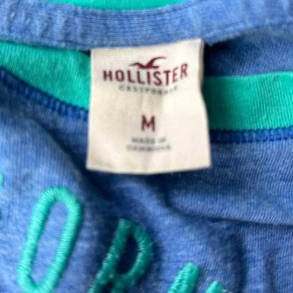 Women’s Y2K 2000s Hollister Blue Graphic Baby tee size M - Image 6