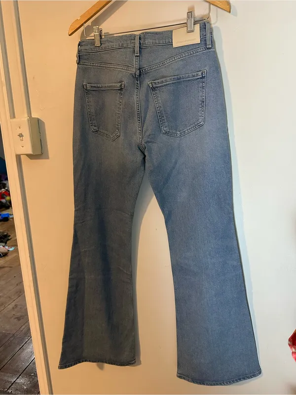 NWOT Citizens of Humanity Isola Flare jeans 27 - Image 3