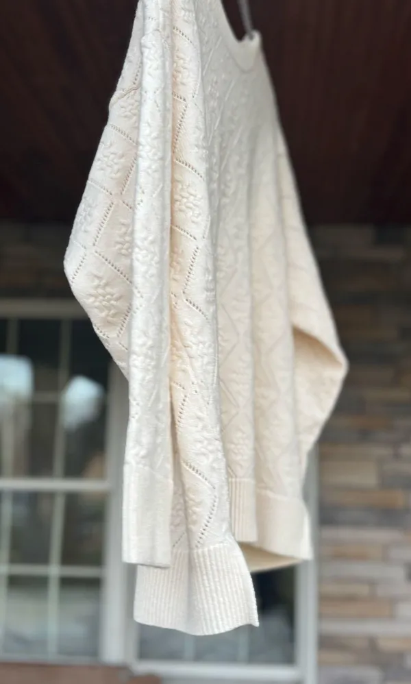 NWT Cyrus Cream Sweater!  XL - Image 3