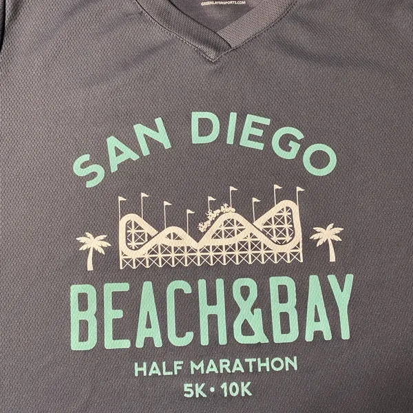 GreenLayer Sports Gray San Diego Beach & Bay Half Marathon T-Shirt size M - Image 2