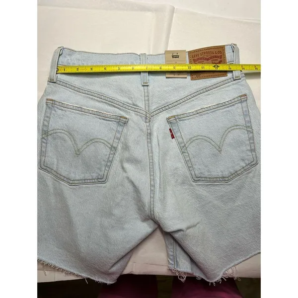 Levi’s 501 denim jean cutoff shorts. Size 26. Light wash. - Image 4