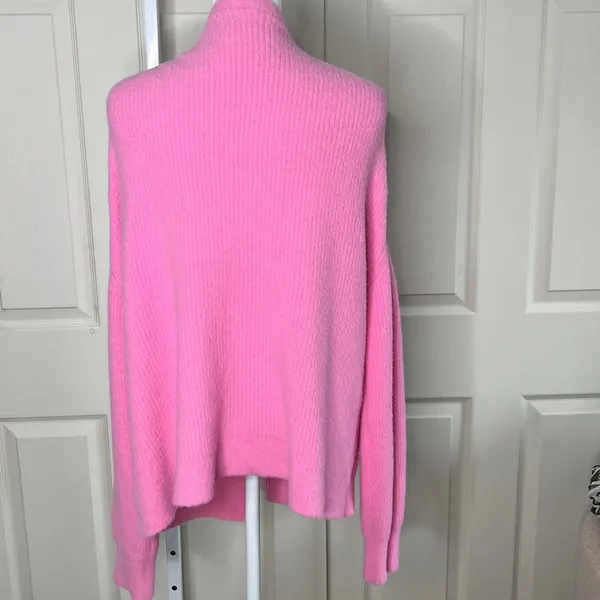 American Eagle Oversized Barbie Pink Super Soft Cardigan Sz S Fits L - Image 6