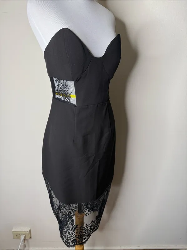 NBD Black Pictute Me Strapless Lace Midi Dress - Image 3