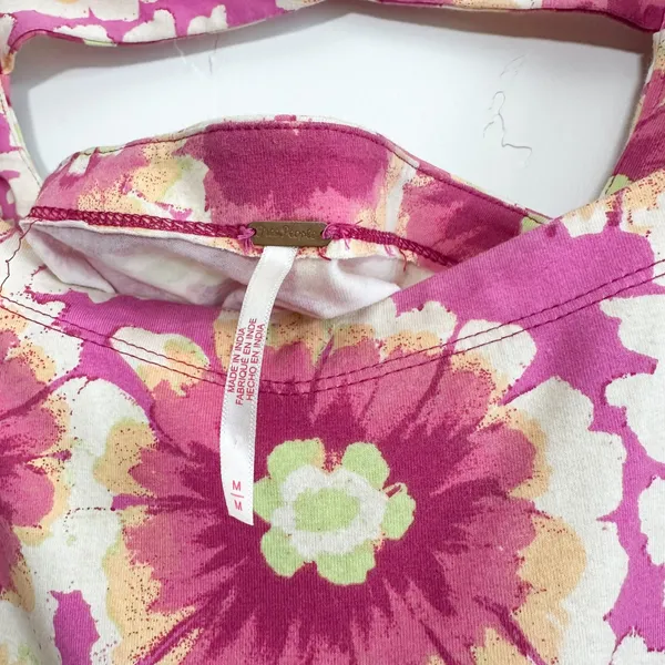 Free People | Give Me More‎ Cotton Floral Half Sleeve Crop Top in Pink | Medium - Image 5