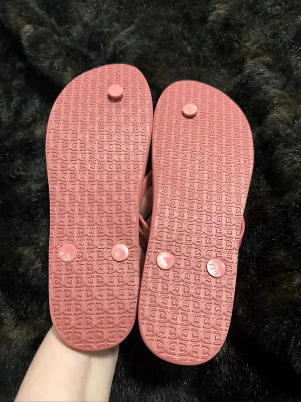 Sam Edelman flip-flops pink geometric pattern and gold-tone logo charms 7 8 - Image 5