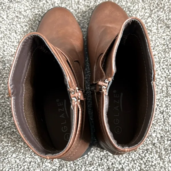 Glaze Brown booties - Image 4