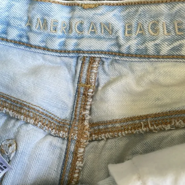 American Eagle Outfitters Blue Jean Mom Shorts High-Waisted Distressed - Image 4