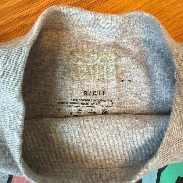 Nintendo Grey Super Mario crop top - Image 4