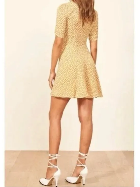 Reformation Gracie Short Sleeve Floral Print Crepe Mini Dress In Peru Yellow 12‎ - Image 2