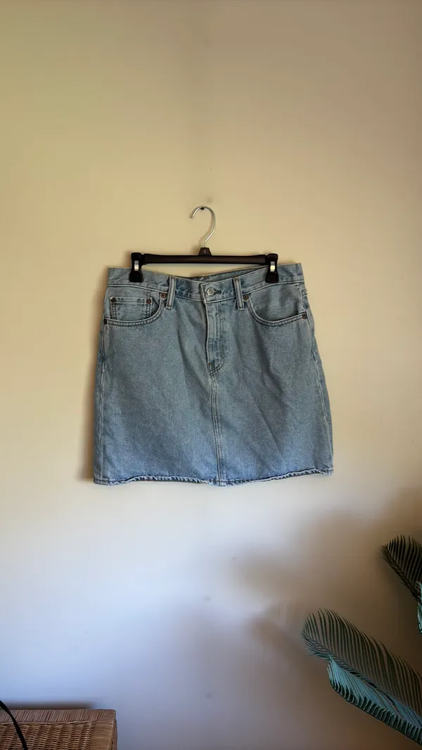 Levi’s Skirt Denim - Image 2