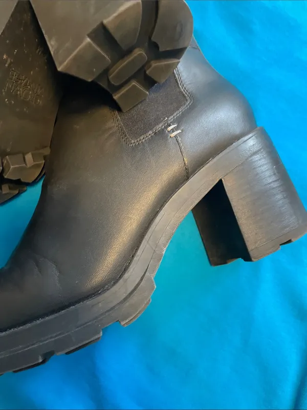 Crown Vintage Black Leather Square-Toe Combat Boots - Image 4
