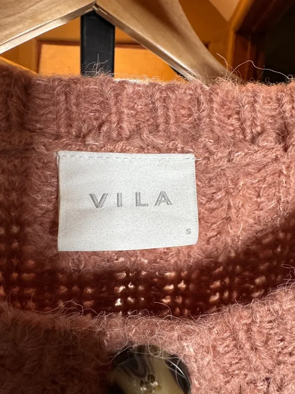 VILA Rose Pink Chunky Knit Cardigan Sz Small Button Front Cozy Textured Sweater - Image 3