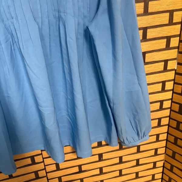Ann Taylor Blue Pleated Blouse Size‎ Medium - Image 4