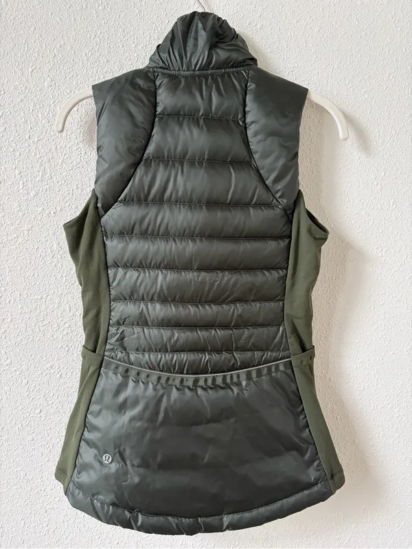 Lululemon Down For A Run Vest II Gator Green Size 4 Run Outdoors Sporty Gorpcore - Image 2