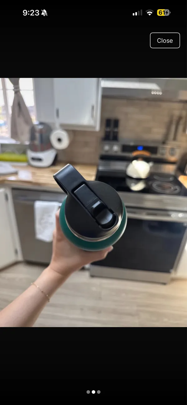 Dark green hydroflask - Image 2