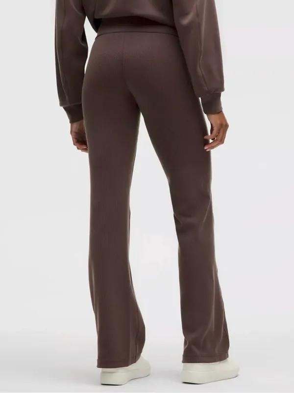 Lululemon Espresso Brown Ribbed Softstreme Athletic Flare Pants Women’s Size 14 - Image 2