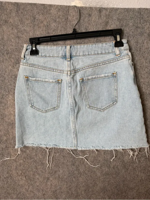 PacSun Woman’s Size 25 Light Blue Denim Mini Skirt with Frayed Hem - Image 6