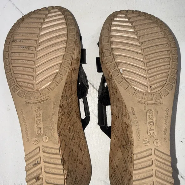 Crocs A-Leigh Cork Wedge Black Sandals Strappy Leather Classic Women's Size 7 - Image 4