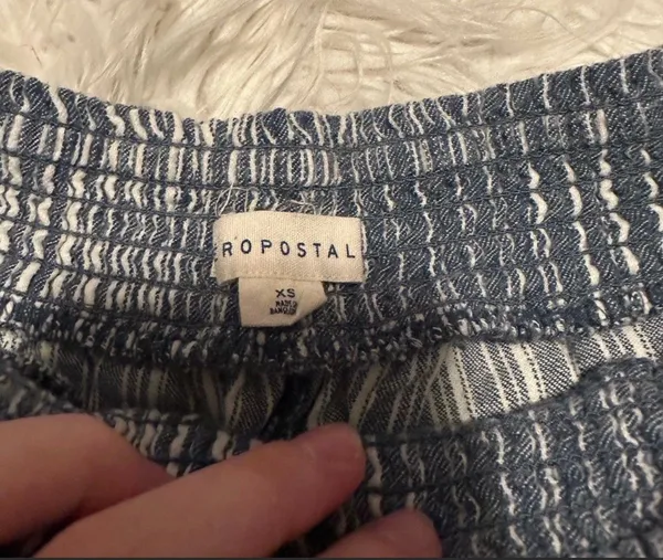 Aeropostale Striped shorts - Image 3