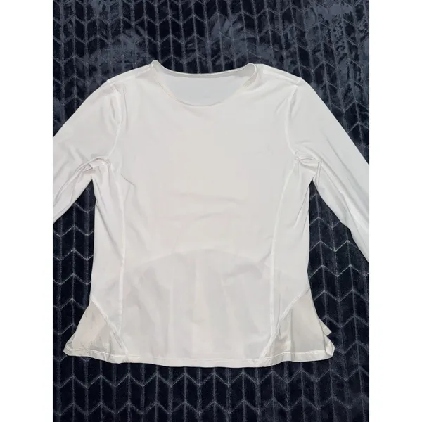Lululemon Women's White Look Ahead Run Long Sleeve Size 6 - Image 2