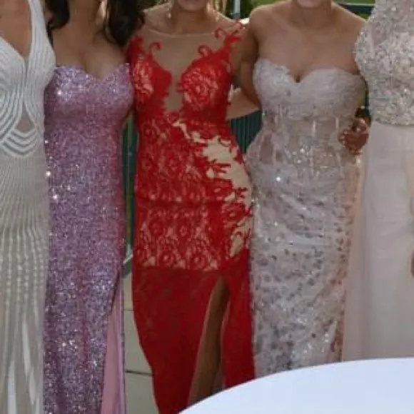 jovani red and nude lace fitted prom dress - Image 7