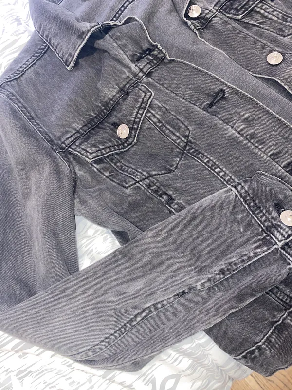 H&M Black Denim Jacket - Image 3