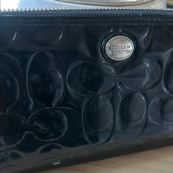Coach Signature Embossed Black Patent Leather Accordion Zip Wallet - Image 9