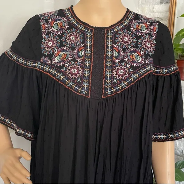 ZARA Plumetis Embroidered Dress Sz M - Image 3
