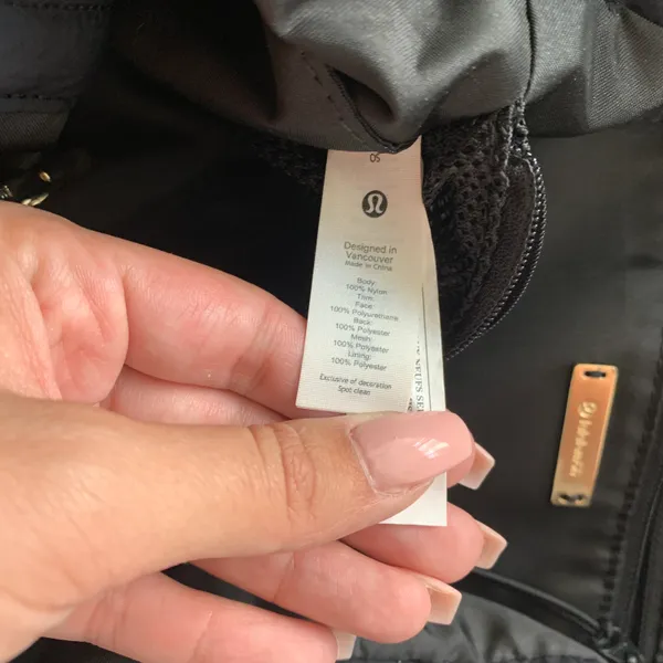 Lululemon on my level bag - Image 7