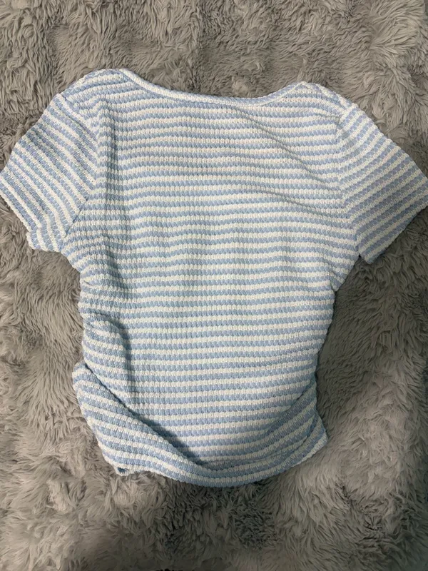 Cropped Blue and white striped tee - Image 2