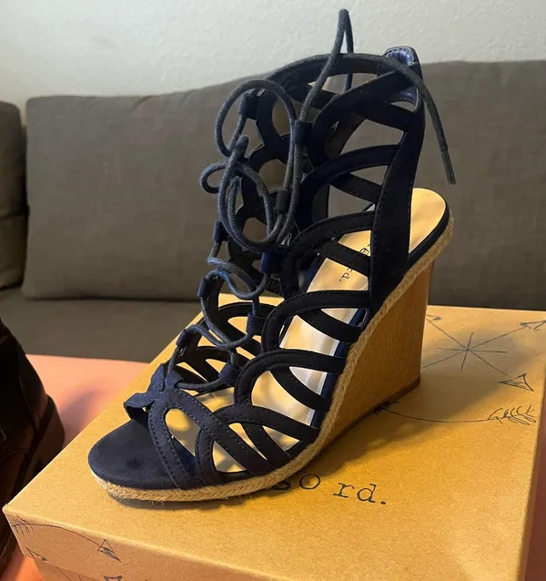 Indigo rd. Blue heels - Image 3