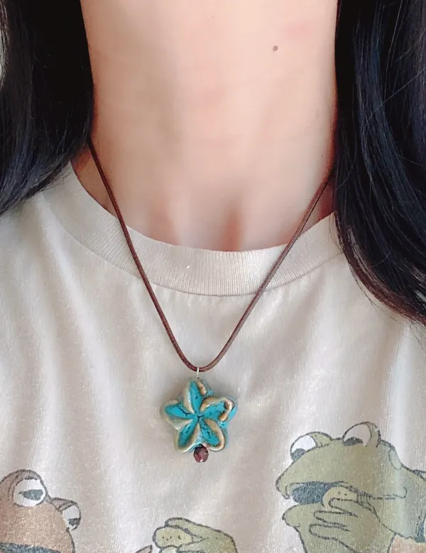Handmade chunky big ceramic flower boho fairy cottage necklace🩵 - Image 6