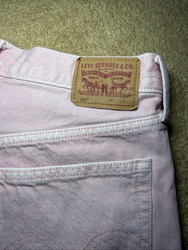 Levi’s 501 Pink Jean Shorts - Image 3
