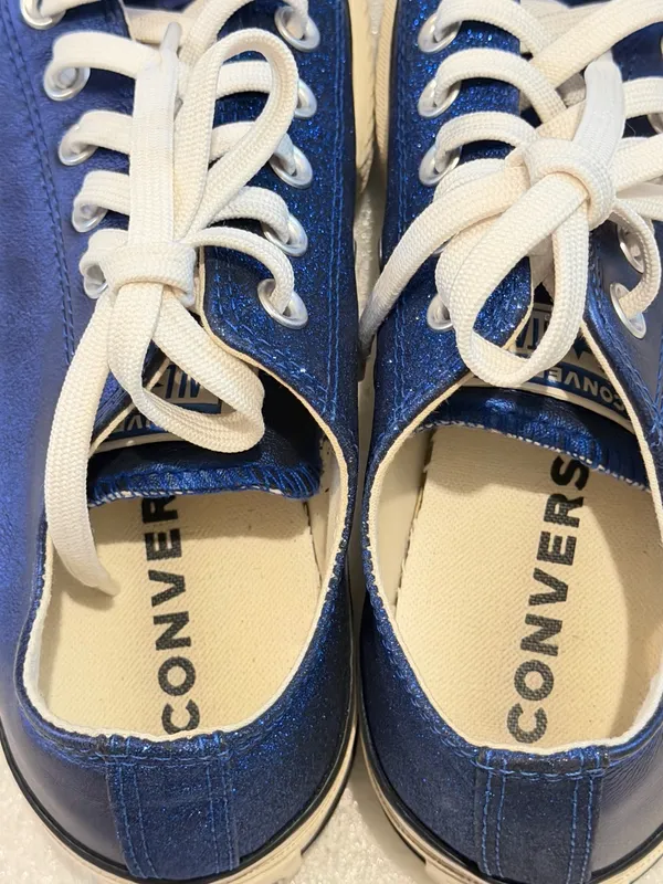 Converse White Canvas Low-Top Sneakers - Image 3