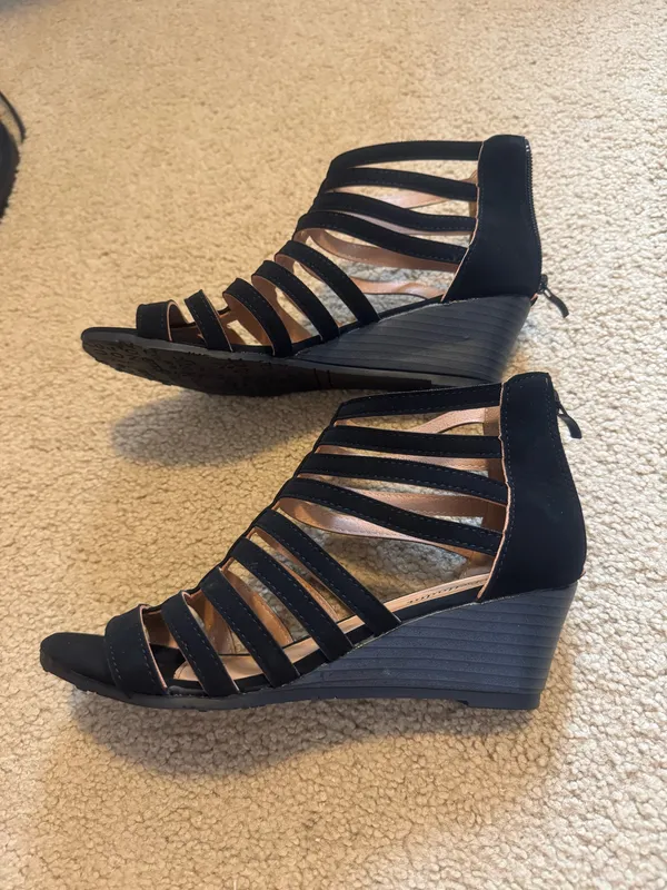 Belladia scrappy wedge shoes Black Size 7.5 - Image 2