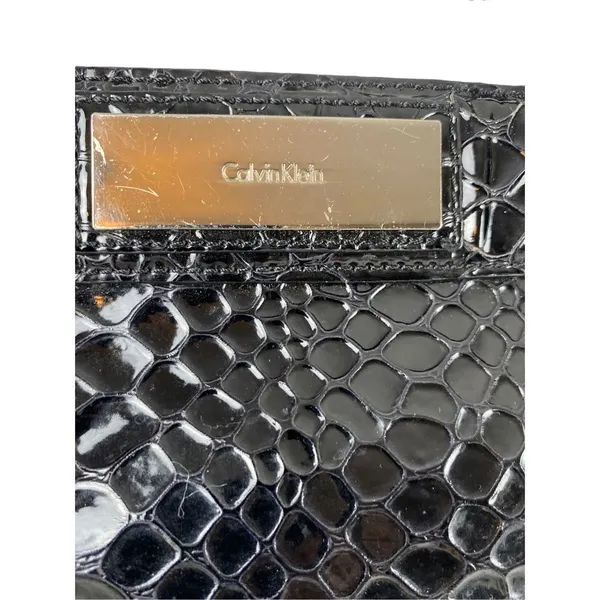 Calvin Klein embossed faux leather black purse - Image 5